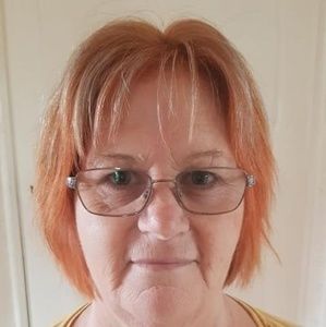 Meet your Posher, Stacy